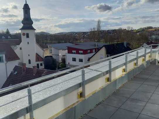 VIER ZIMMER WOHNUNG MIT DACHTERRASSE - SOFORT BEZIEHBAR