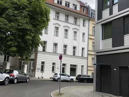 Gut vermietetes Büro mit hoher Rendite im Zentrum von Mitte