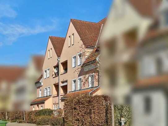 2-Zimmer-Wohnung mit Loggia, Terrasse und eigenem Stellplatz in Neutraubling