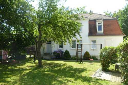 große 3-Zimmer-Gartenwohnung in ruhiger Lage