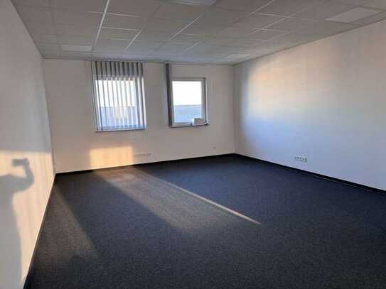 Schönes Helles Büro ca. 70 m² zu Vermieten