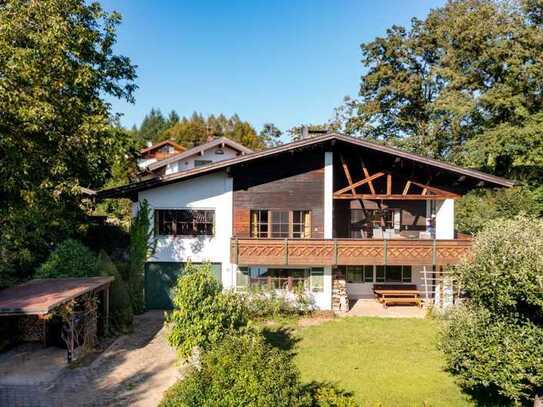 Top gepflegtes Landhaus mit stilvollem Ambiente und wunderbarem Bergblick