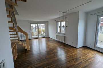 Exklusive 2-Zimmer-Maisonette Penthouse-Wohnung mit Dachterrasse und EBK in Jockgrim