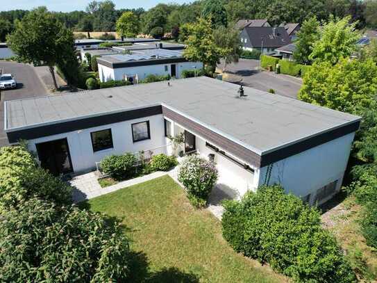 Freistehender Bungalow mit Garage in guter Niederpleiser Lage