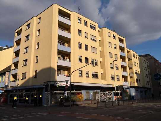 Exklusive, gepflegte 1-Zimmer-Wohnung mit Balkon in Ludwigshafen am Rhein