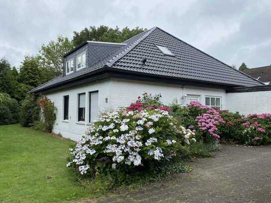 Freistehendes EFH mit schönem Garten im Villenviertel