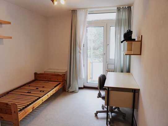 Gepflegte 1-Zimmer-Wohnung mit Balkon und Einbauküche in Germersheim