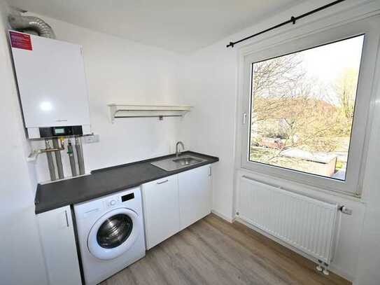 Erstbezug nach Kernsanierung. 2 Zimmer auf 51m² mit neuer Einbauküche, Kellerabteil & Garten