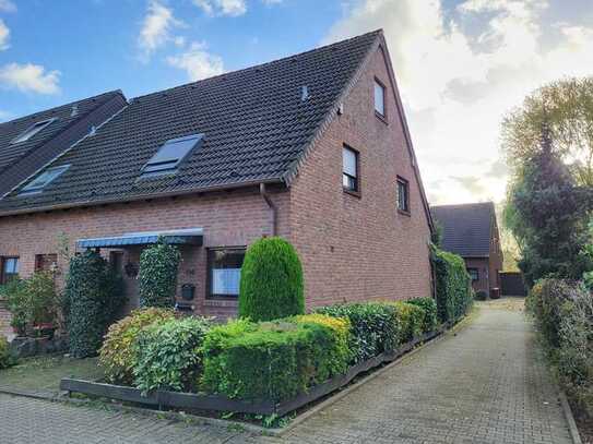 KLEINES REIHENENDHAUS MIT KELLER UND GARAGE IN RUHIGER LAGE VON KREFELD ZU VERKAUFEN...