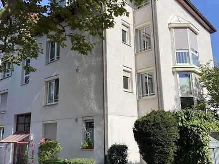 Lichtdurchflutete 2,5 Zi. Whg. in einer beliebten Lage von Zuffenhausen