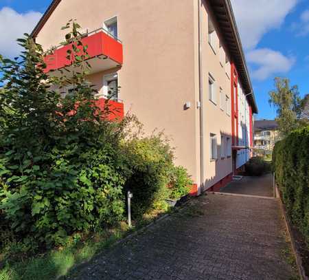 helle Wohnung mit Terrasse in Wiesbaden Sonnenberg