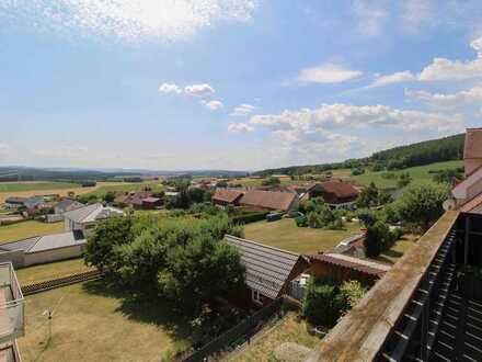 Gepflegtes 3FH mit großer Dachterrasse und traumhaftem Ausblick - attraktive Rendite erzielbar!