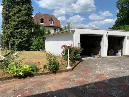renovierungsbedürftiges Wohnhaus inkl. Grundstück in sehr guter Lage in Homburg-Sanddorf