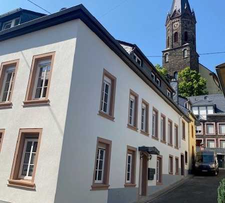 Vermietete 2-Zimmer-DG-Eigentumswohnung in historischem Gewand - interessante Rendite