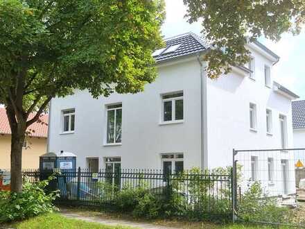 NEUBAU- großzügige helle DG-Wohnung mit fünf Zimmern+ großem Balkon wartet auf Sie