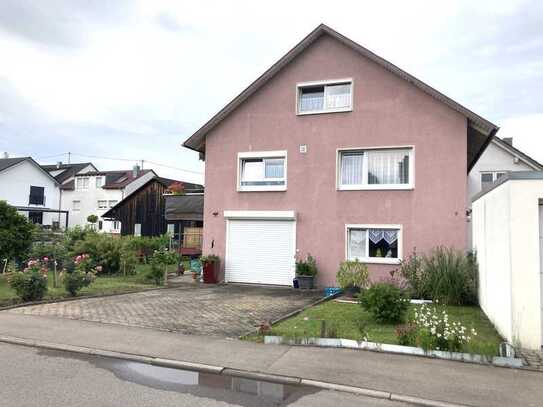 Perfekte Wohnlage! Modernisiertes Einfamilienhaus in herrlicher Südausrichtung