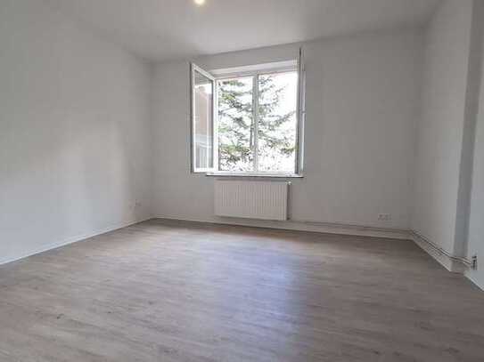 moderne 2 Zimmerwohnung im charmanten Altbau