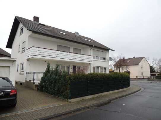 Geschmackvolle, sanierte 3,5-Raum-DG-Wohnung in Karlstein