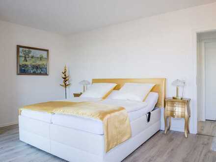 Exklusive, möblierte 3-Zimmer-EG-Wohnung mit Terrasse, Garage und Einbauküche in Gaggenau