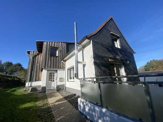 Sie lieben die Natur in Breckerfeld? Einfamilienhaus mit Terrasse und Garage