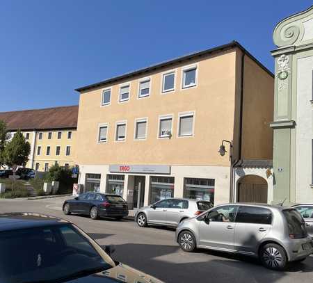 Erstbezug nach Sanierung: freundliche 3-Zimmer-Wohnung mit gehobener Innenausstattung in Neuburg