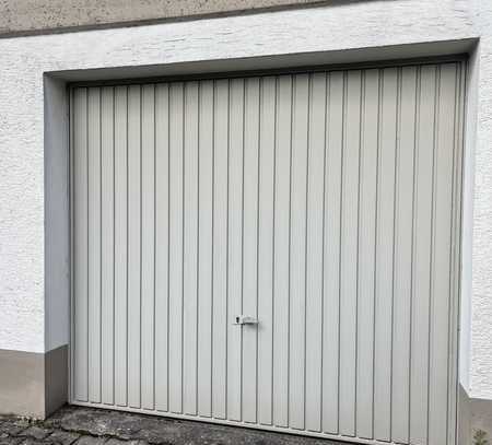 Garage zu vermieten: Sicherer Stellplatz in ruhiger Lage