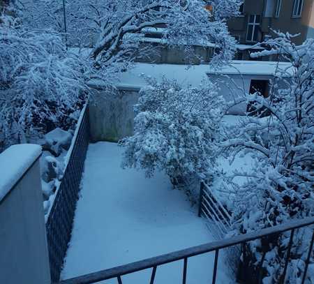 Terrassenwohnung mit eigenem Garten/EBK/Keller