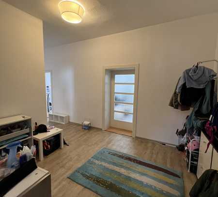 Stilvolle 4-Raum-Wohnung mit Balkon im Herzen von Nürnberg