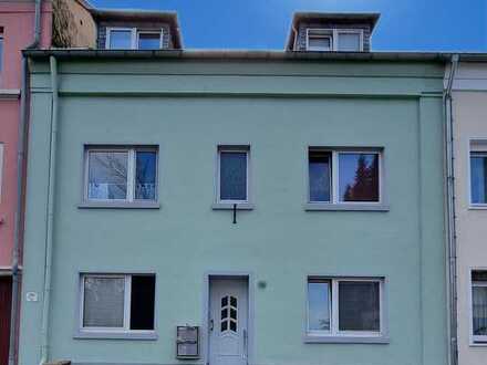 Zentrumsnahes, gut vermietetes Mehrfamilienhaus mit 3 Wohneinheiten!