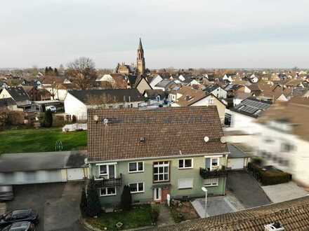 Troisdorf Bergheim – Das lohnt sich! 5 Parteienhaus mit 3 Garagen, 2 Stellplätzen u. Ausbaupotential