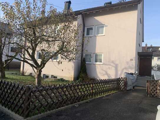 Helle Licht durchflutete3 1/2 Zimmer Wohnung in Gingen zu vermieten