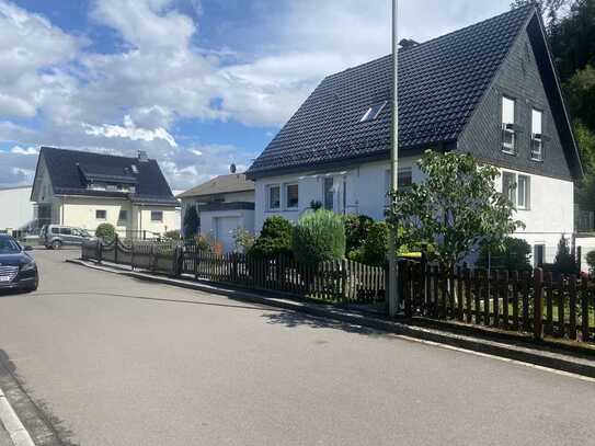 Schicke 3-Zimmerwohnung mit großen Terrasse, Sackgassenlage