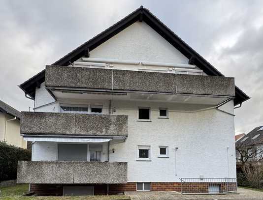 Gemütliche 2-Zimmer Dachgeschosswohnung mit Stellplatz in Obertshausen - Hausen