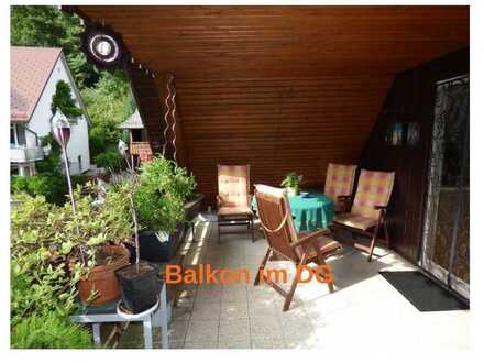 Gepflegte 2-Raum-Dachgeschosswohnung mit Balkon in Schönmünzach