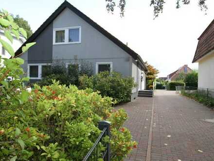 großes Einfamilienhaus * 6-Zimmer / ca. 165m² Wohnfläche * Vollkeller / Wintergarten / Garage