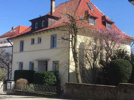 Zur gewerblichen und privaten Nutzung: Repräsentative Villa in bester Halbhöhenlage Stuttgart-Nord