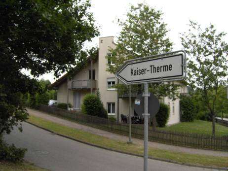 Schöne 2-Zimmer-DG-Wohnung mit gehobener Innenausstattung in Bad Abbach