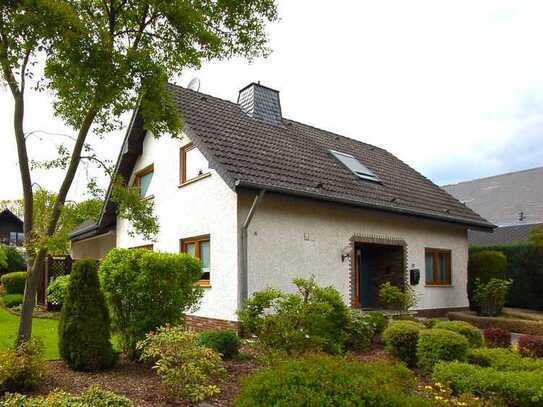 Charmantes Einfamilienhaus mit Garage und Garten in ruhiger Wohnlage in Polch