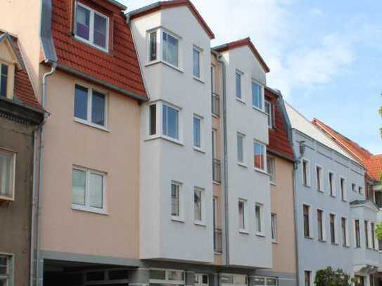 3-Raum-Wohnung mit Balkon und Stellplatz an der Elbe