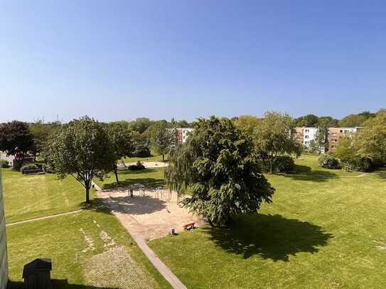 Sanierte 2 Zimmerwohnung mit Balkon und Aufzug!