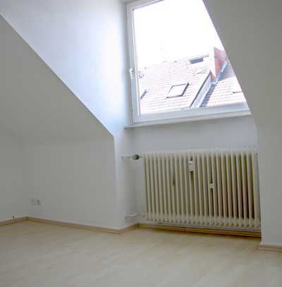 3 Zi-DG-Wohnung, ideal als WG, 200m zum Hbf