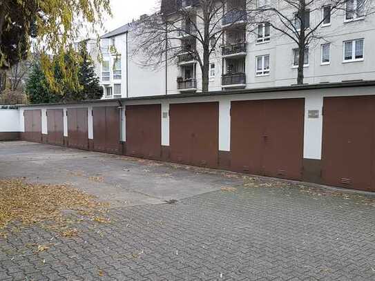 Einzelgarage im Garagenhof