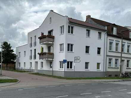 gepflegtes Mehrfamilienhaus mit 7 WE, ca. 671 m² Grundstück, vollvermietet, Terrasse/ Balkone uvm.