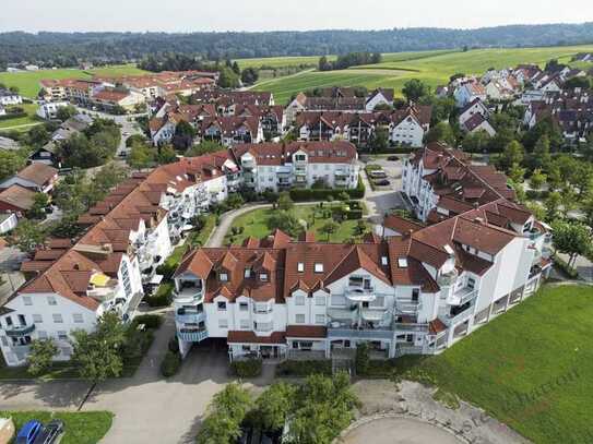 Charmante, 2-Zimmer-Wohnung in ruhiger Lage. 
Inklusive Einbauküche und TG-Stellplatz!