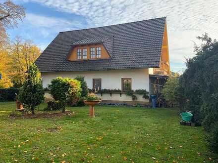 Großzügiges Einfamilienhaus mit 300m2 Wohnfläche in schöner Lage - Hier hat deine Familie Platz