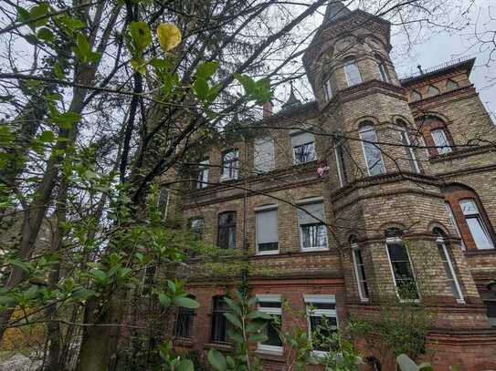 Gemütliche 2-Zimmer Wohnung mit tollem Bad und EBK in gefragter Stadtlage