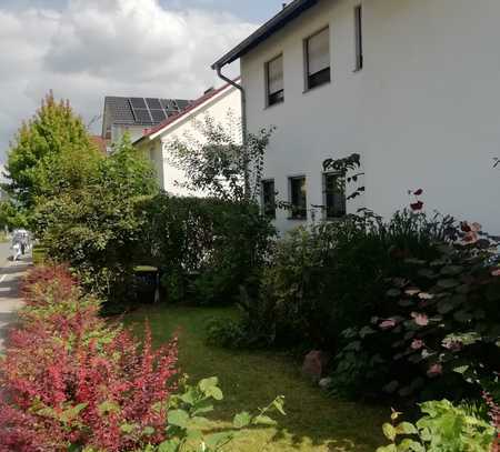 Renovierte EG-Wohnung mit Garten im Bielefelder Westen