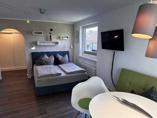 Möblierte, helle und freundliche 1-Raum-Wohnung in Herrsching, zentral, seenah & komplett renoviert