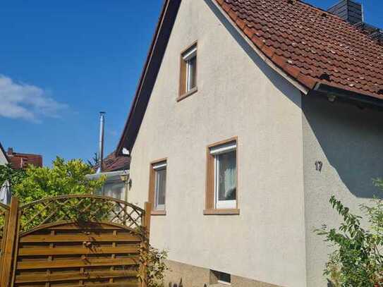 Charmantes Zweifamilienhaus in Toplage von Kriftel. PROVISIONSFREI