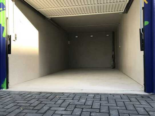 Neuwertige Garagenanlage in Düsseldorf-Mörsenbroich